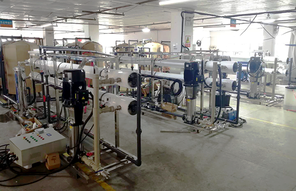 ϲR48/СrB͸ˮ̎OںԴS{ԇ